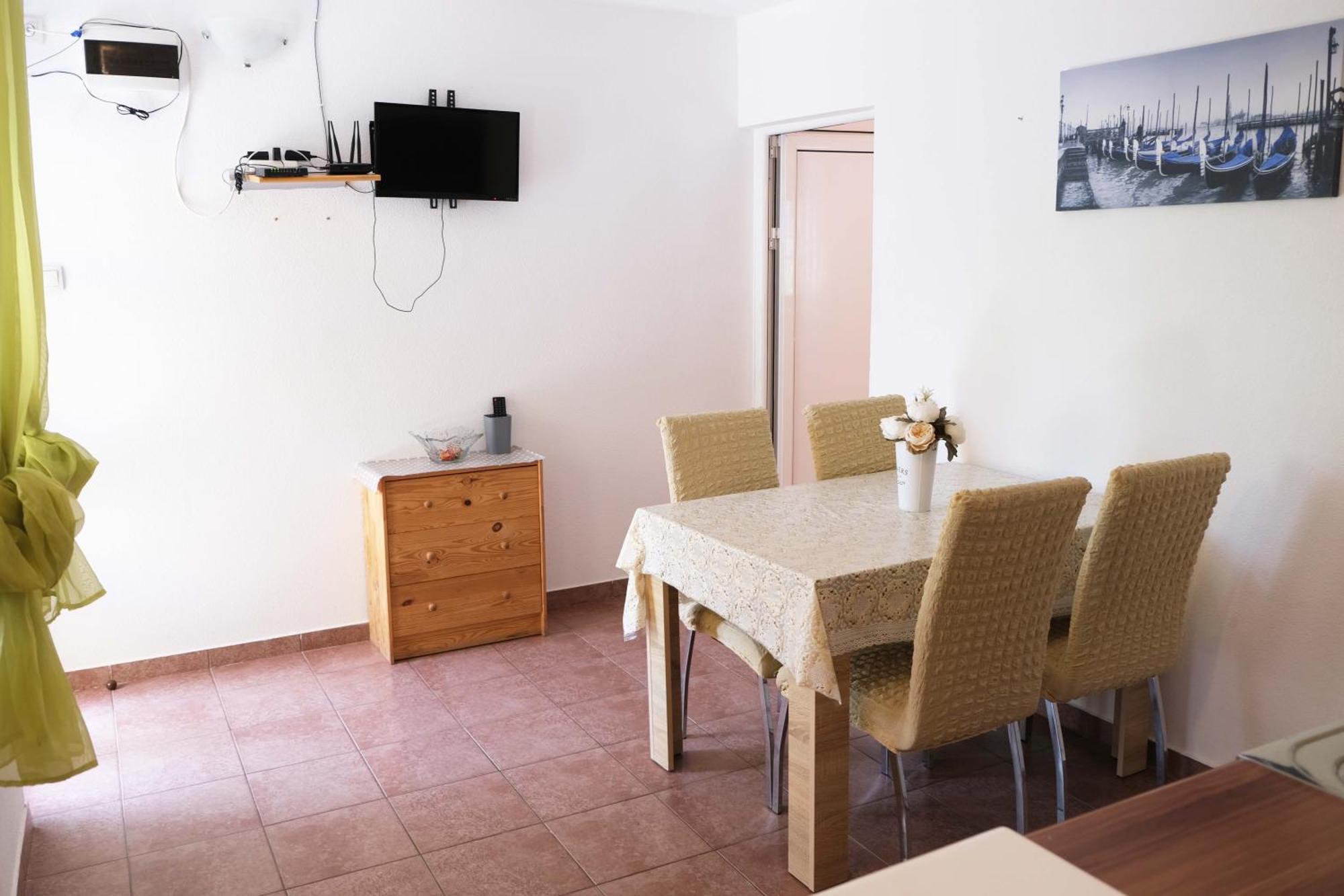 Apartmani Janosevic Sutomore Rom bilde